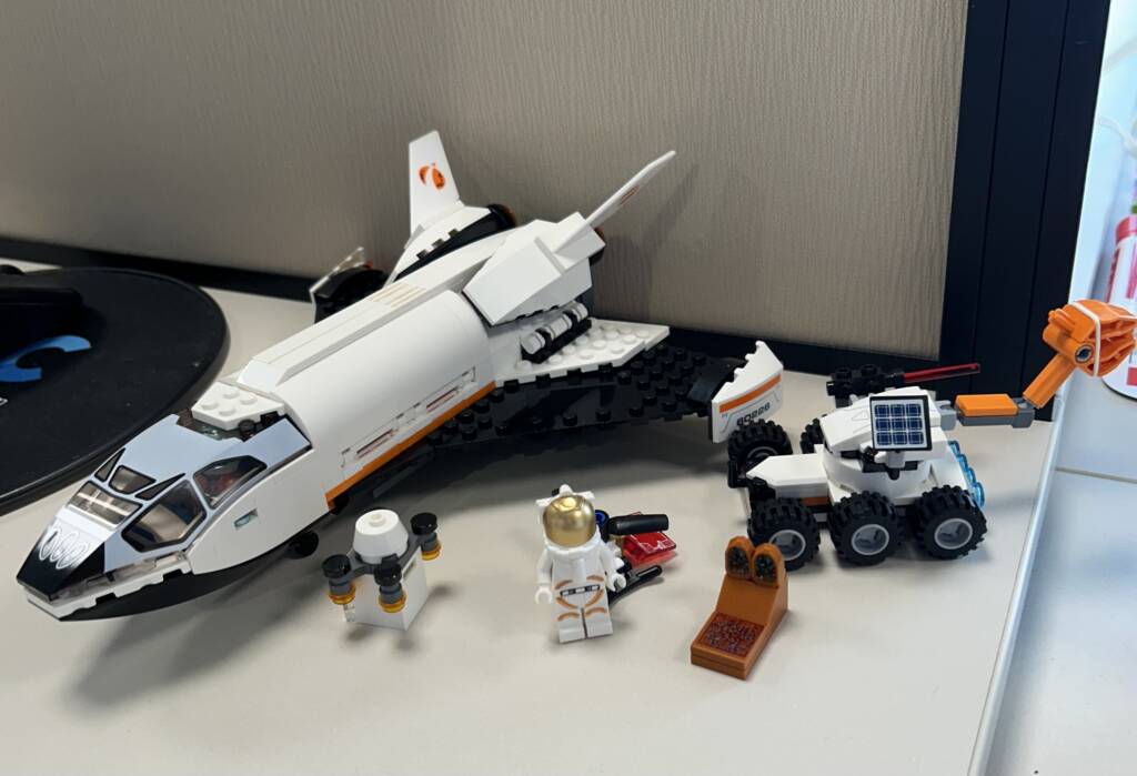 LEGO's Mars Research Shuttle